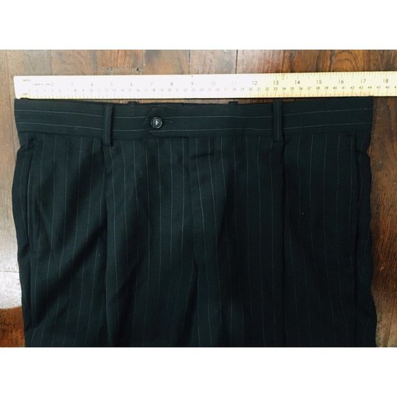 Pierre Cardin Men's 100% Wool Pin Striped Black Suit 42R 2 Piece - Picture 11 of 16